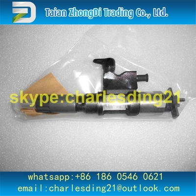 China denso original and high quality common rail Injector 095000-8901 supplier