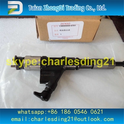 denso original and high quality common rail Injector 095000-6700 for W615 Engine supplier