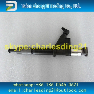 denso original and high quality common rail Injector 095000-8100 supplier