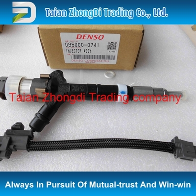 DENSO 9709500-074 injector 095000-0740 , 095000-0741, 095000-0520 for TOYOTA Land Cruiser 23670-30010 23670-39015 supplier