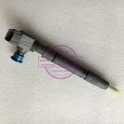DENSO GENUINE AND BRAND NEW DIESEL FUEL INJECTOR 295700-0560 FOR 2GD-FTV 2.4L 23670-0E020, 23670-09430, 23670-11020, 236 supplier