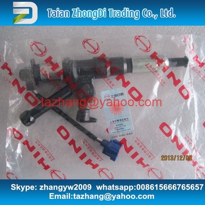 Injector 095000-5215 /095000-5214/095000-5213/095000-5212/095000-5211 OE NO. 23670-E0351 supplier