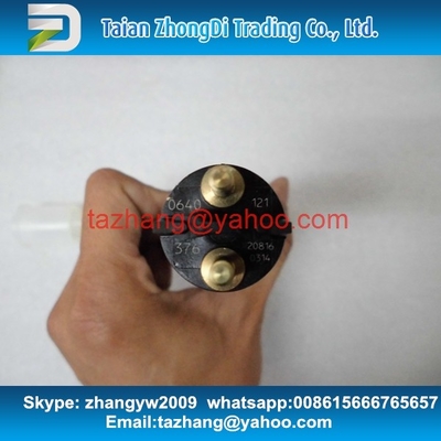 BOSCH 0 445 120 121 Genuine Common rail injector 0445120121 / 4940640 for Cummins ISLE engine supplier